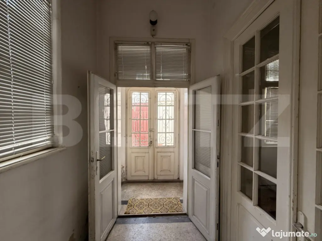 Casă S + P + Pod 200 mp pretabilă birouri, teren 427 mp, C