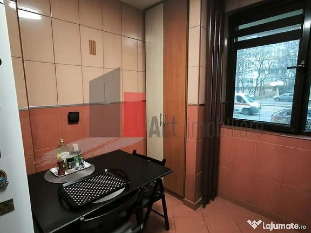 Vanzare apartament 3 camere Crangasi-Calea Giulesti 