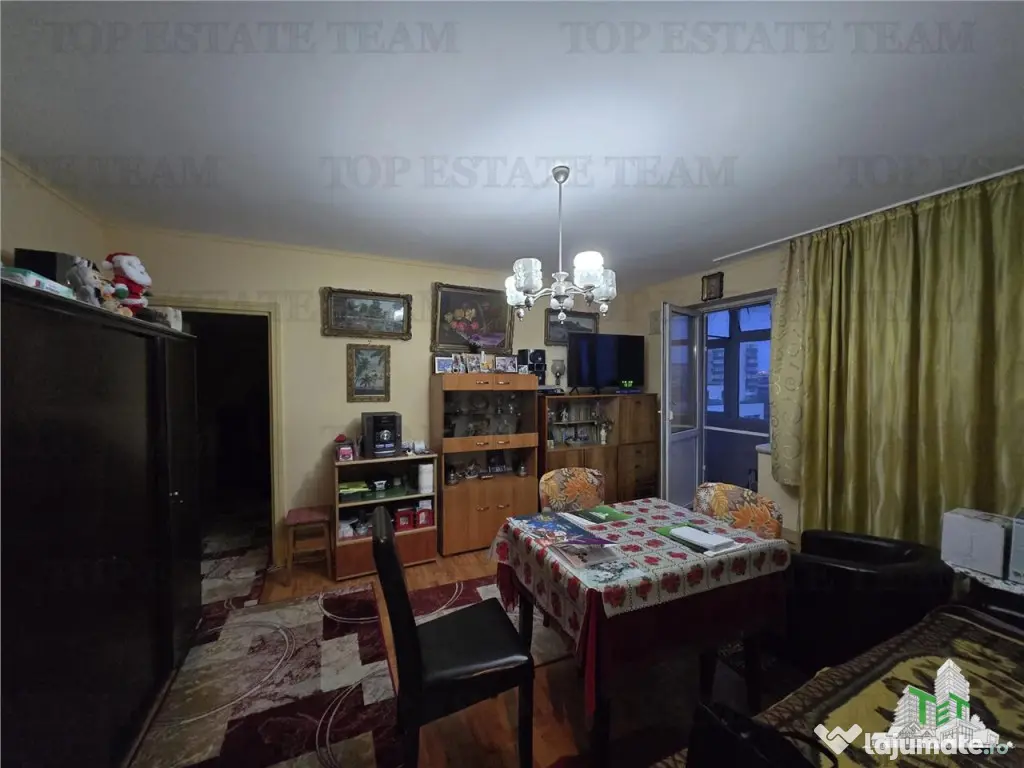 Apartament 3 camere metrou Favorit 
