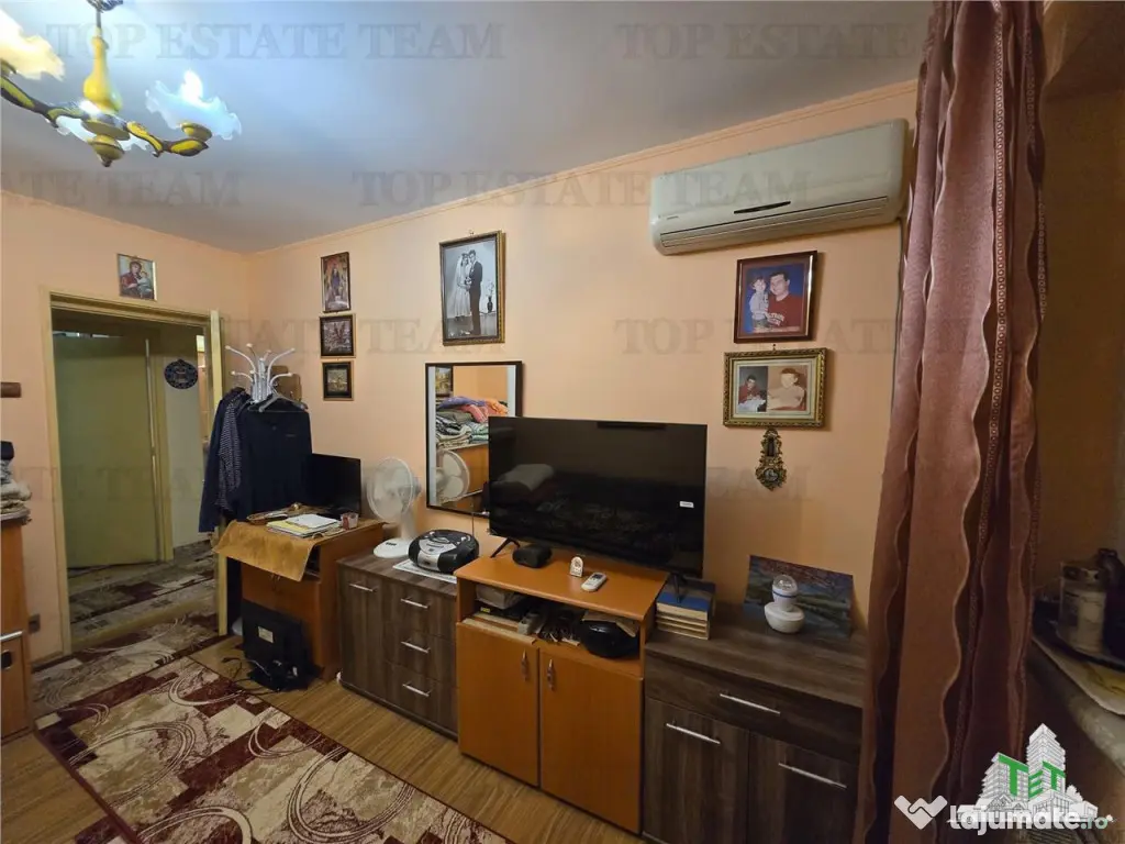 Apartament 3 camere metrou Favorit 