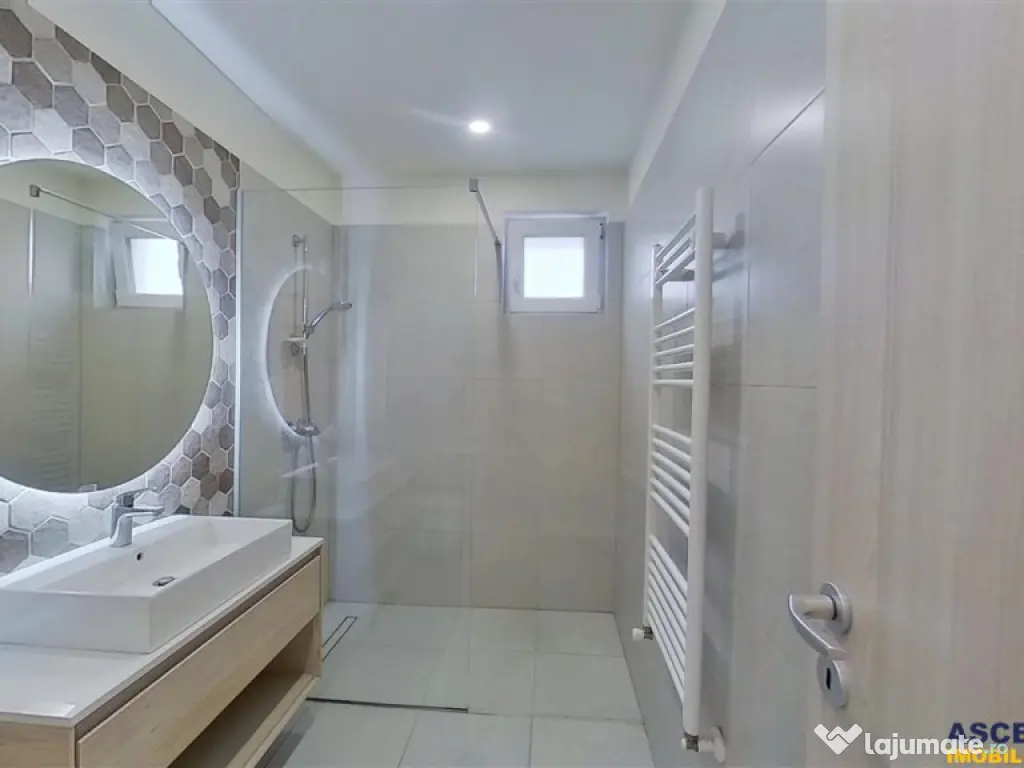 Decomandat, mobilat, elegant accesorizat, parcare, Urban Pla 