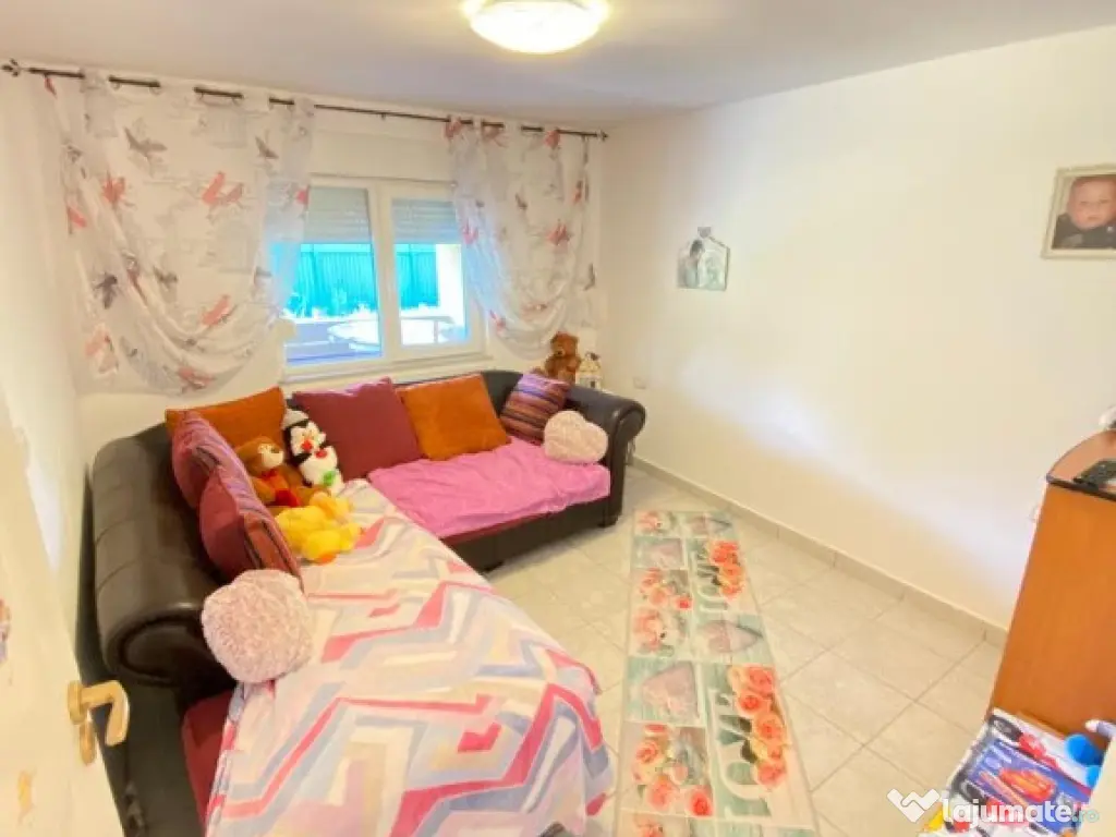 CASA 3 CAMERE - SOFRONEA( 10 km de Arad ) 