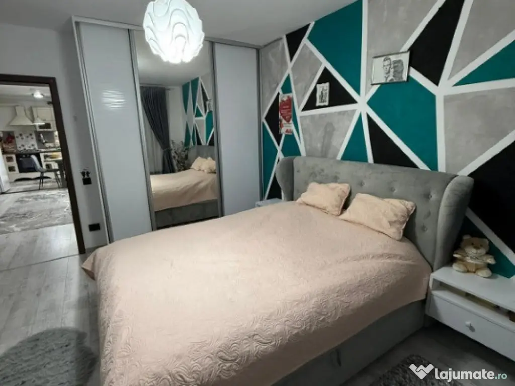 Apartament 3 camere, et.1, 2 balcoane, parcare privata Floresti 