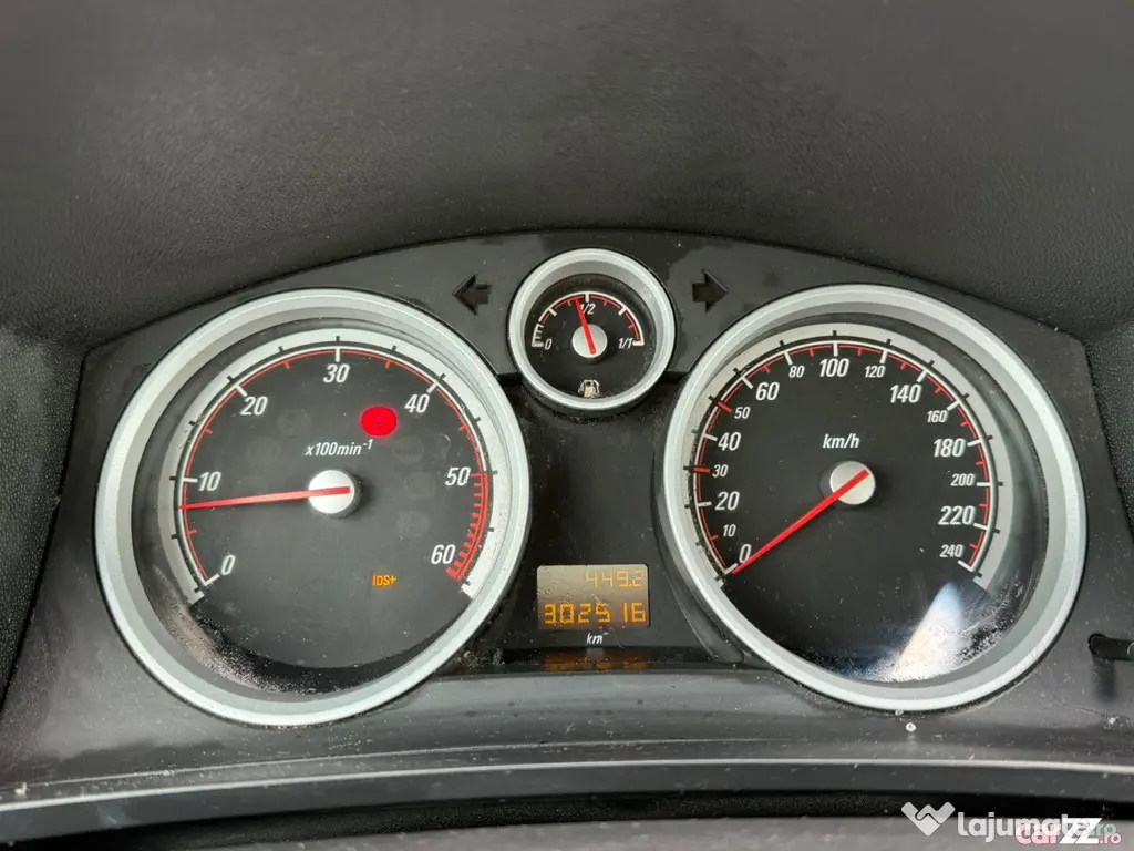 Opel Zafira 2006 – 1.9 Diesel – 7 locuri – spațioasă și economică 