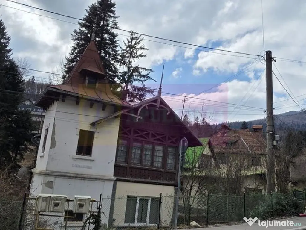 Etaj vilă istorică de vânzare în Sinaia – Zona Furnica
