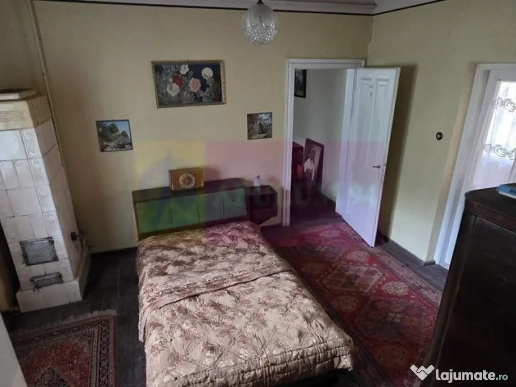 Etaj vilă istorică de vânzare în Sinaia – Zona Furnica