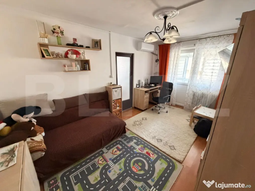 Apartament 2 camere semidecomandat Craiovita Noua zona stati 