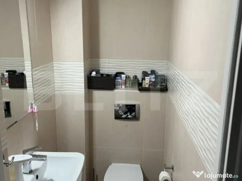 Apartament 3 camere decomandate, 82 mp, cu 2 balcoane, mobil 