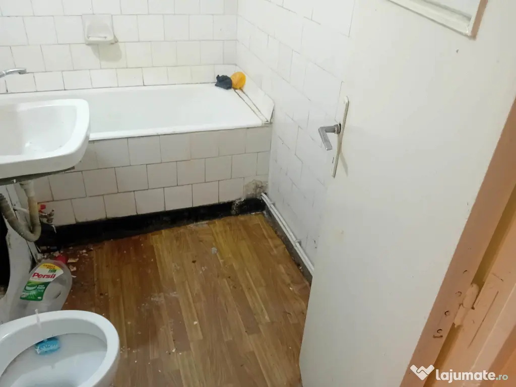 Ap o  camera Asirom central 35mp parter decomandata centrala termopan 