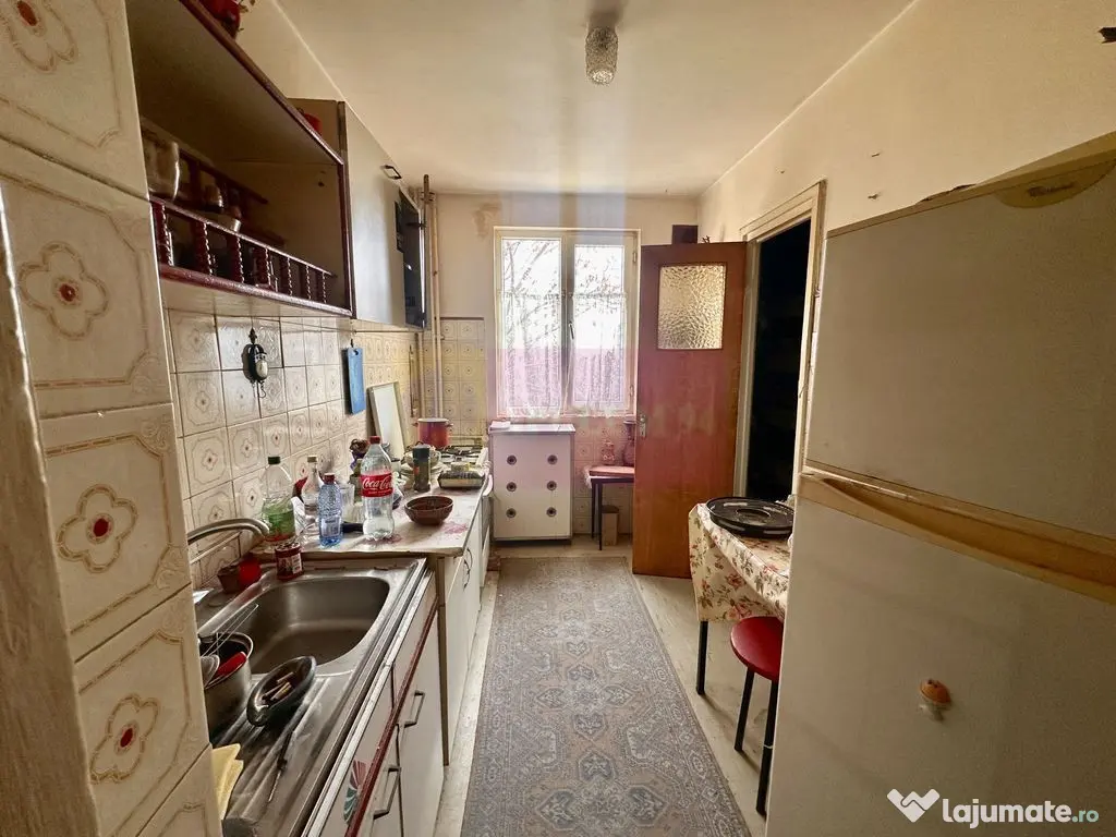 Apartament 3 camere Rahova-Piata 