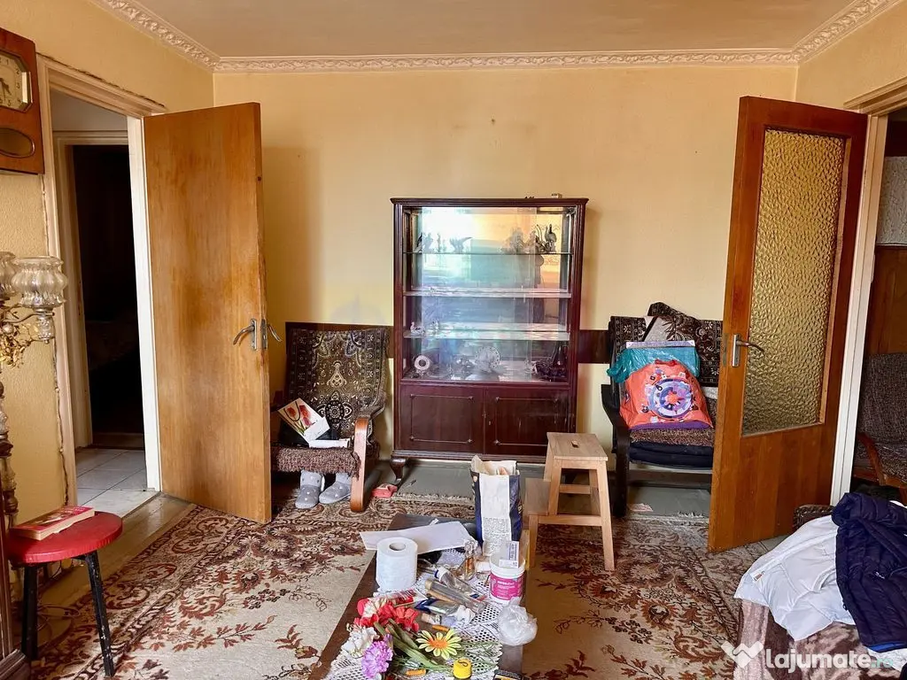 Apartament 3 camere Rahova-Piata 