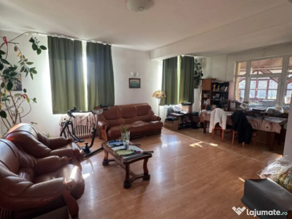 Vilă premium Tăuții de Sus, 250 mp, teren 14 ari, tenis & 