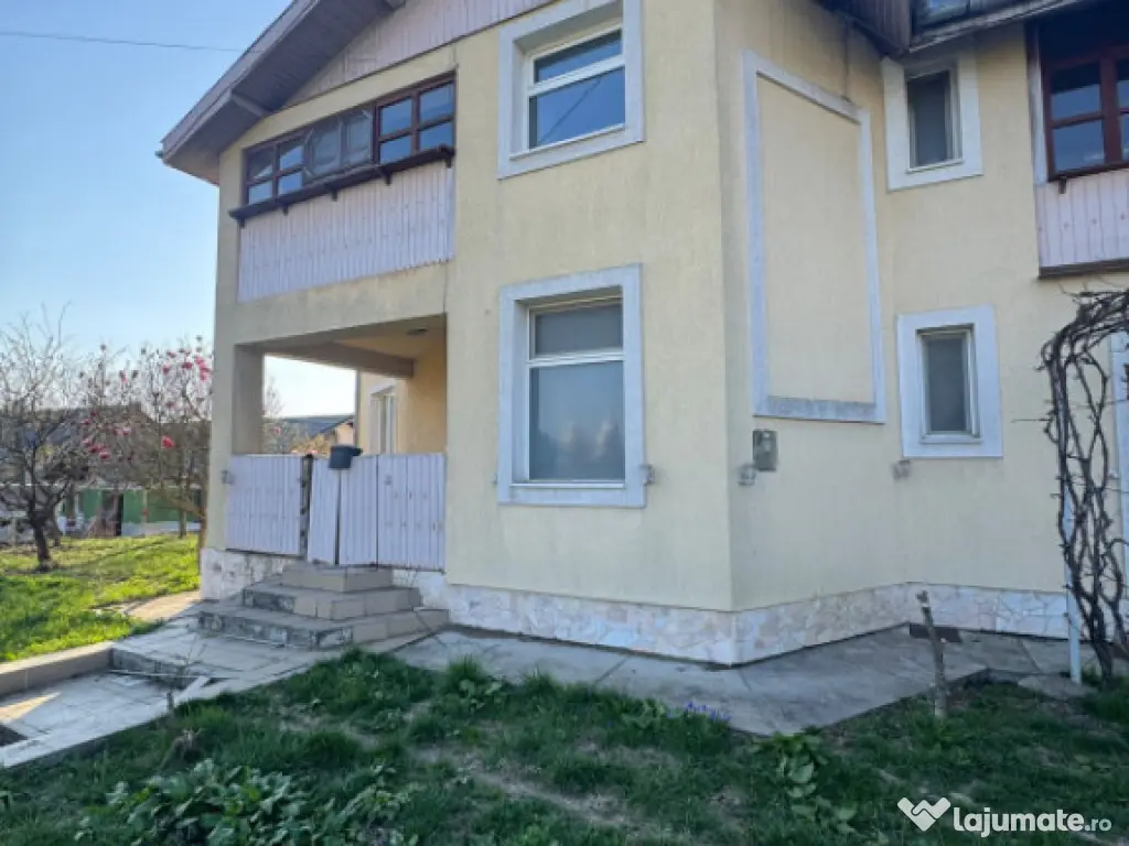 Vilă premium Tăuții de Sus, 250 mp, teren 14 ari, tenis & 