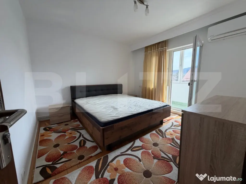 Apartament cu 3 camere de închiriat, zona Bradet 