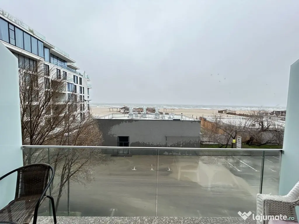 2 Studiouri în 1 | Mamaia | Club Crazy | Vedere frontal?... 