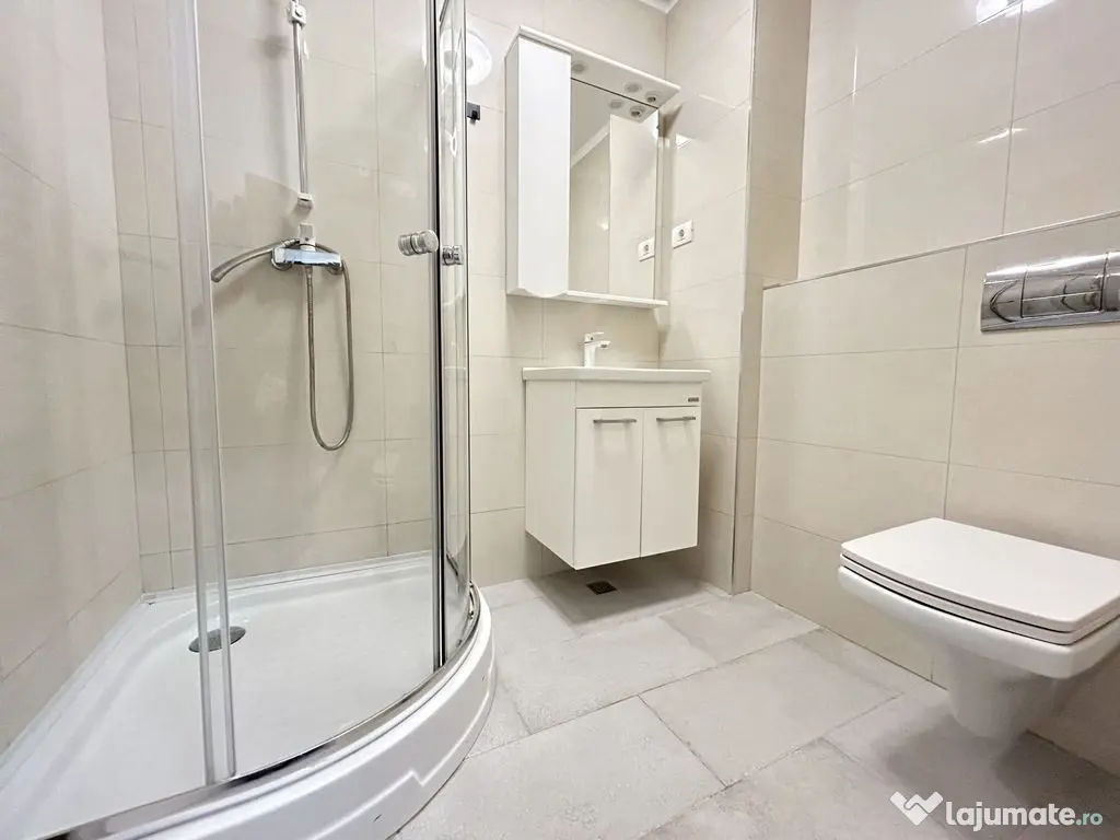 2 Studiouri în 1 | Mamaia | Club Crazy | Vedere frontal?... 