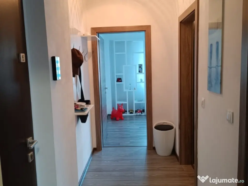 aprtament 2 camere de inchiriat sector 4