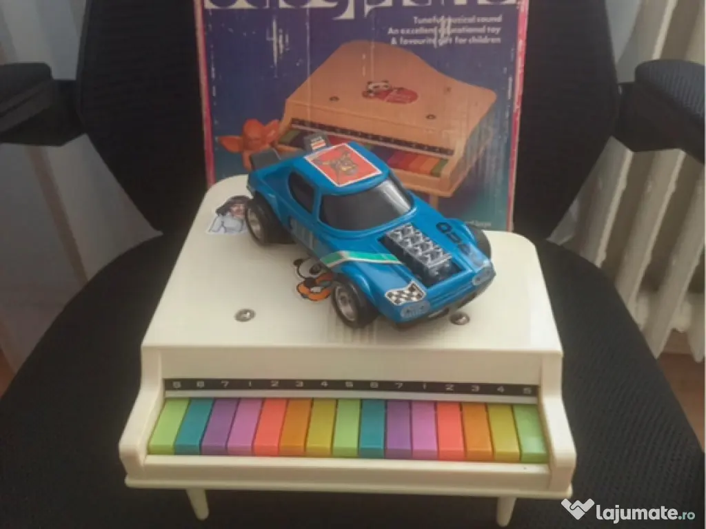 Old Vintage Toys Baby Piano & Friction Car 