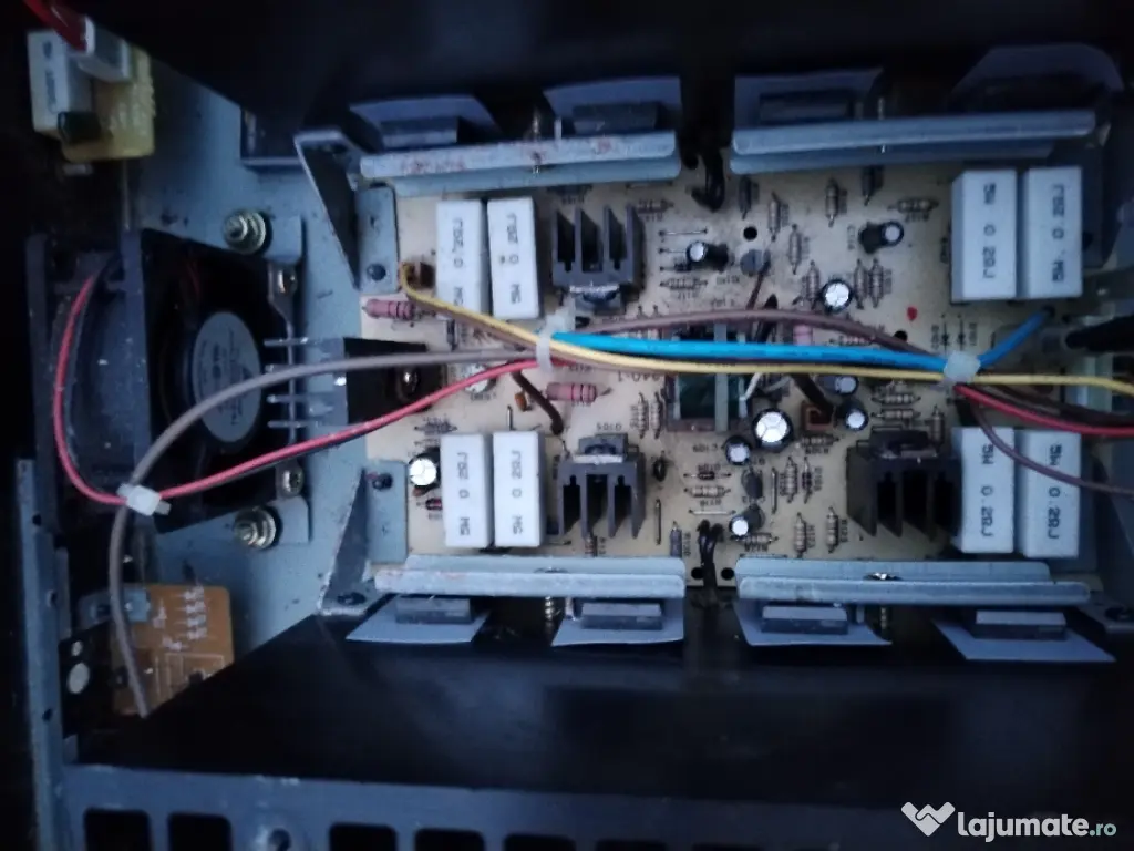 Amplificator IC audio 240W piese 