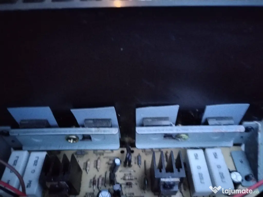 Amplificator IC audio 240W piese 