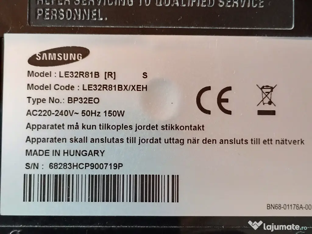 Televizor Samsung, diagonala 80 cm, cu suport ptr masa si perete. 