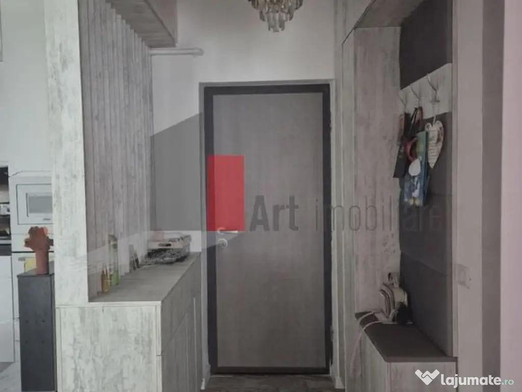 Vanzare apartament 3 camere 70 mp-Weiner Palada+loc de pa... 