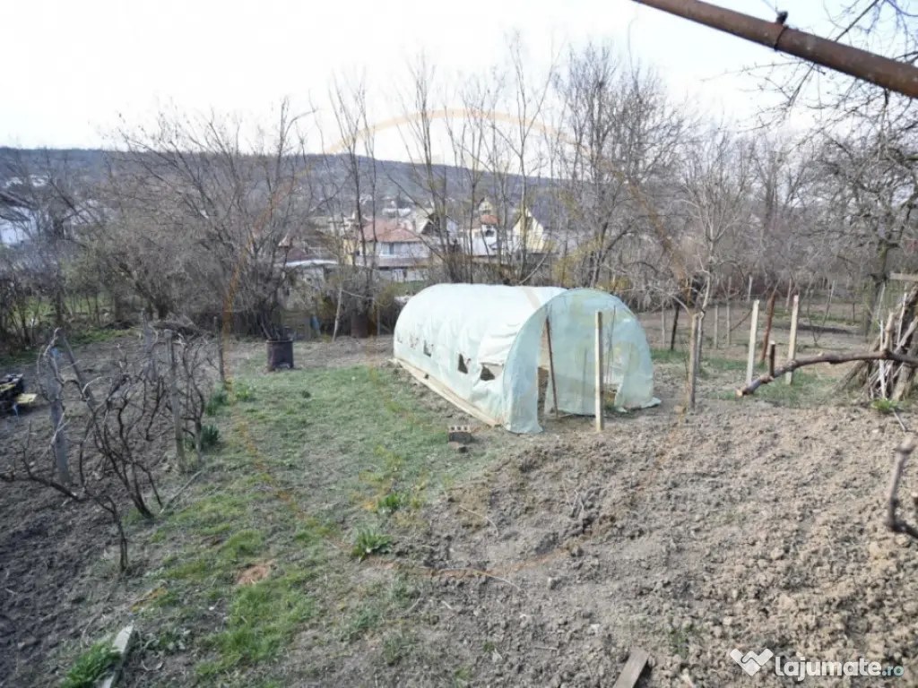 Casa+teren 742mp in Stefanesti, Arges.