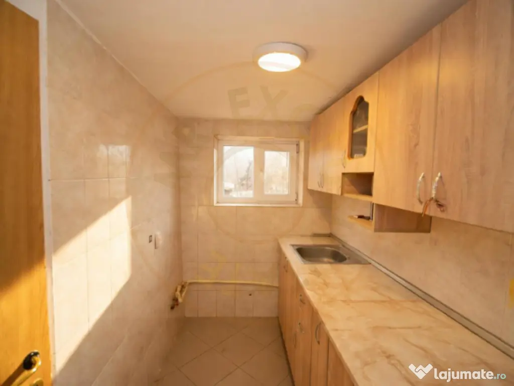 Casa+teren 742mp in Stefanesti, Arges.