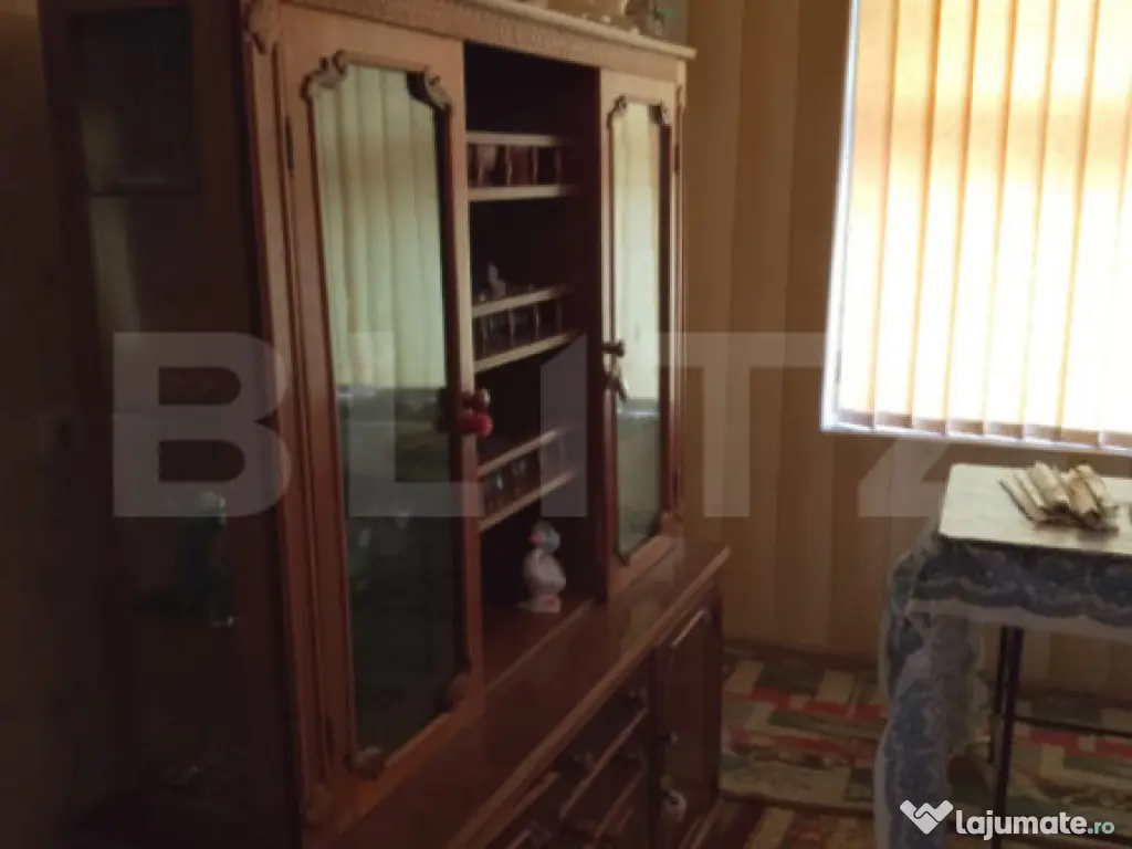 Casa batraneasca 101 mp, teren 6.940 mp in comuna Celaru