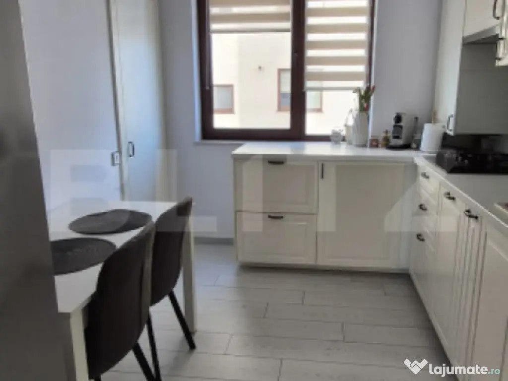 Apartament cu 3 camere, premium, 78 mp + 2 balcoane, în Bun 