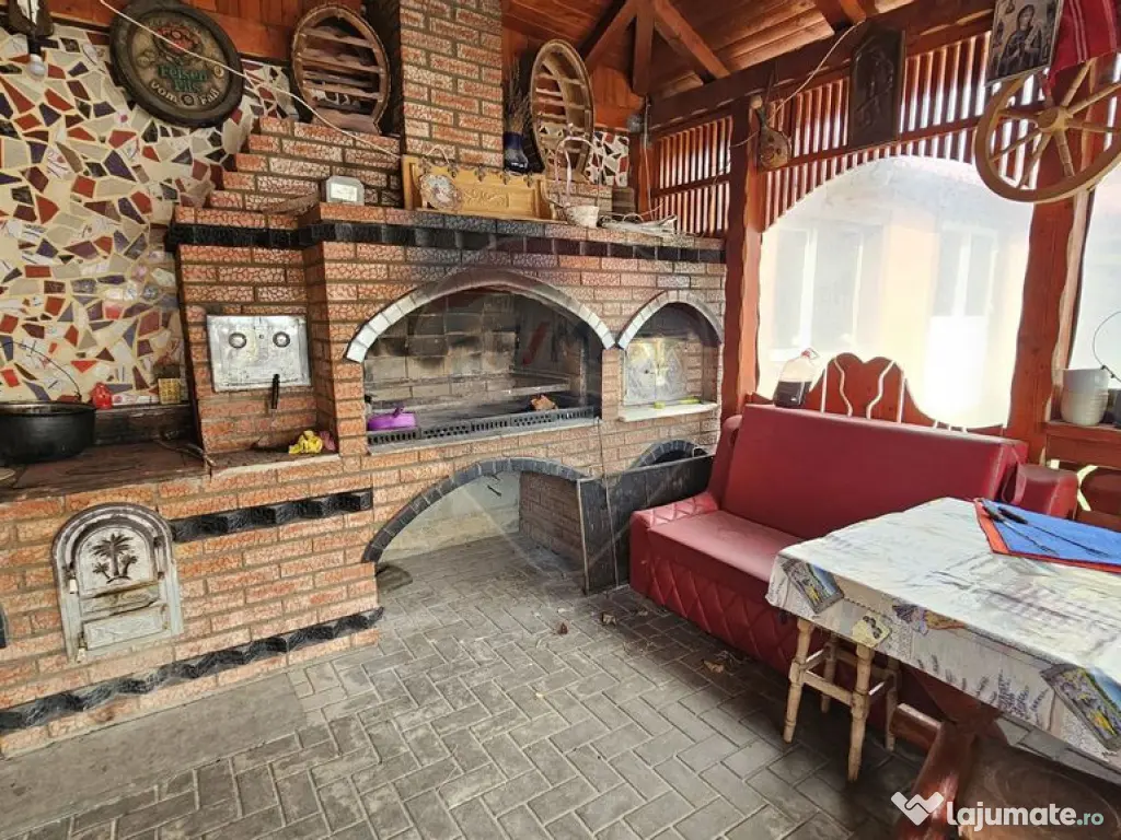 Casă / Vilă cu 6 camere, Sfantu Ilie, Suceava 