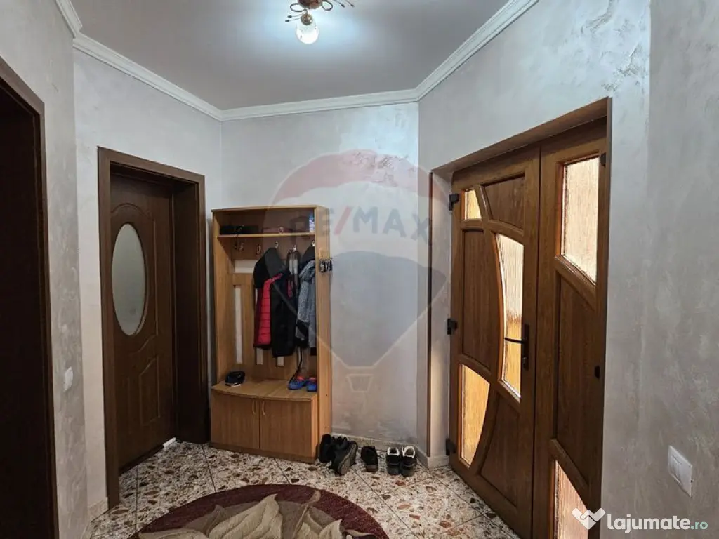 Casă / Vilă cu 6 camere, Sfantu Ilie, Suceava 