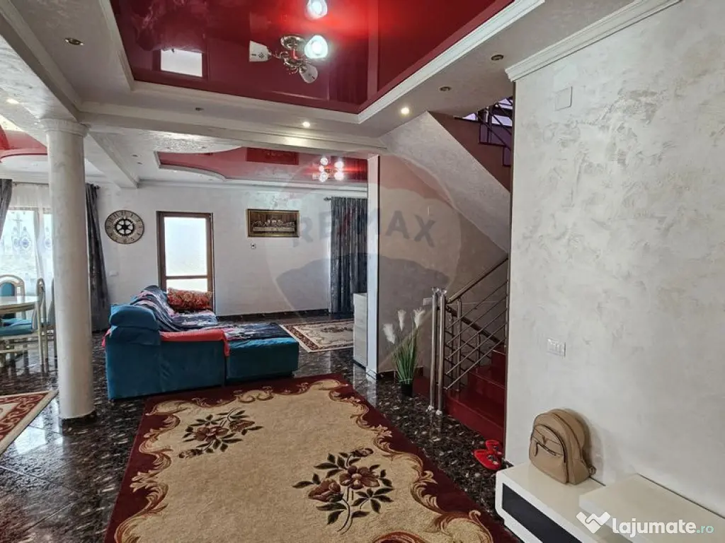 Casă / Vilă cu 6 camere, Sfantu Ilie, Suceava 