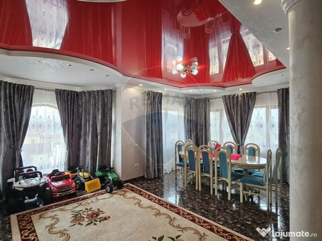 Casă / Vilă cu 6 camere, Sfantu Ilie, Suceava 