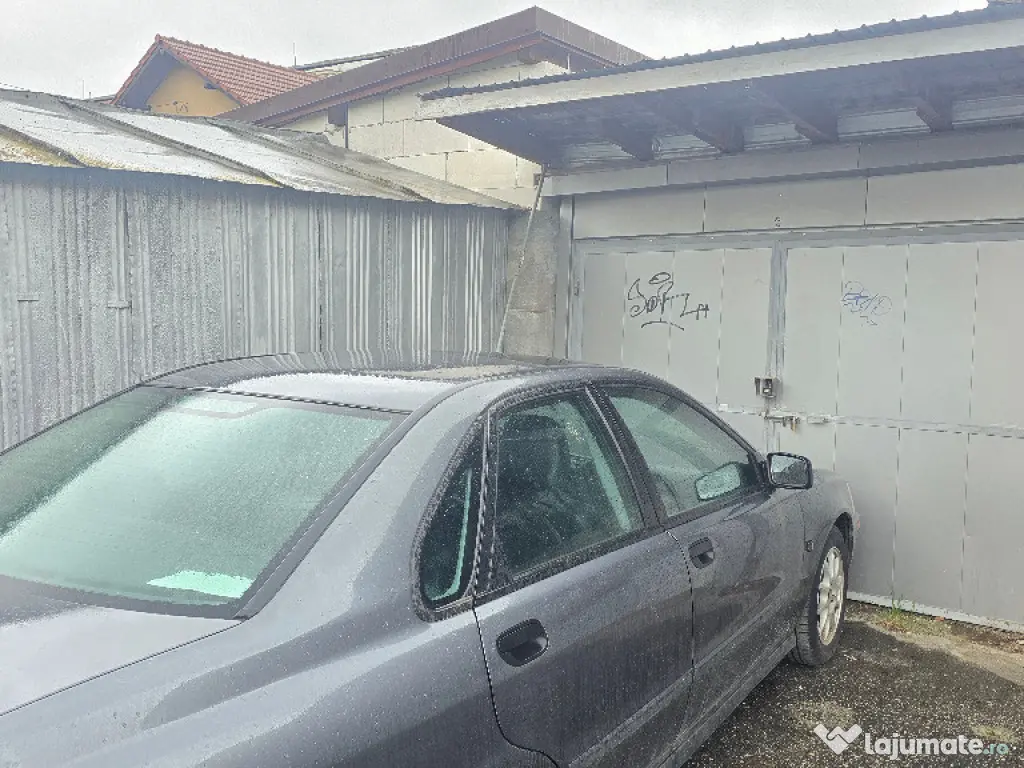 Vand garaj in Deva, pe strada Cernei, suprafata utila 19 mp, construct 