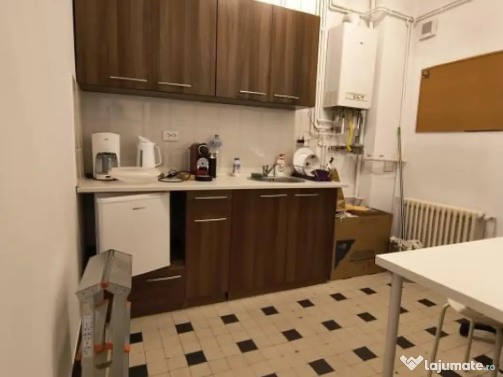 Dacia- Piata Spaniei- Birou 