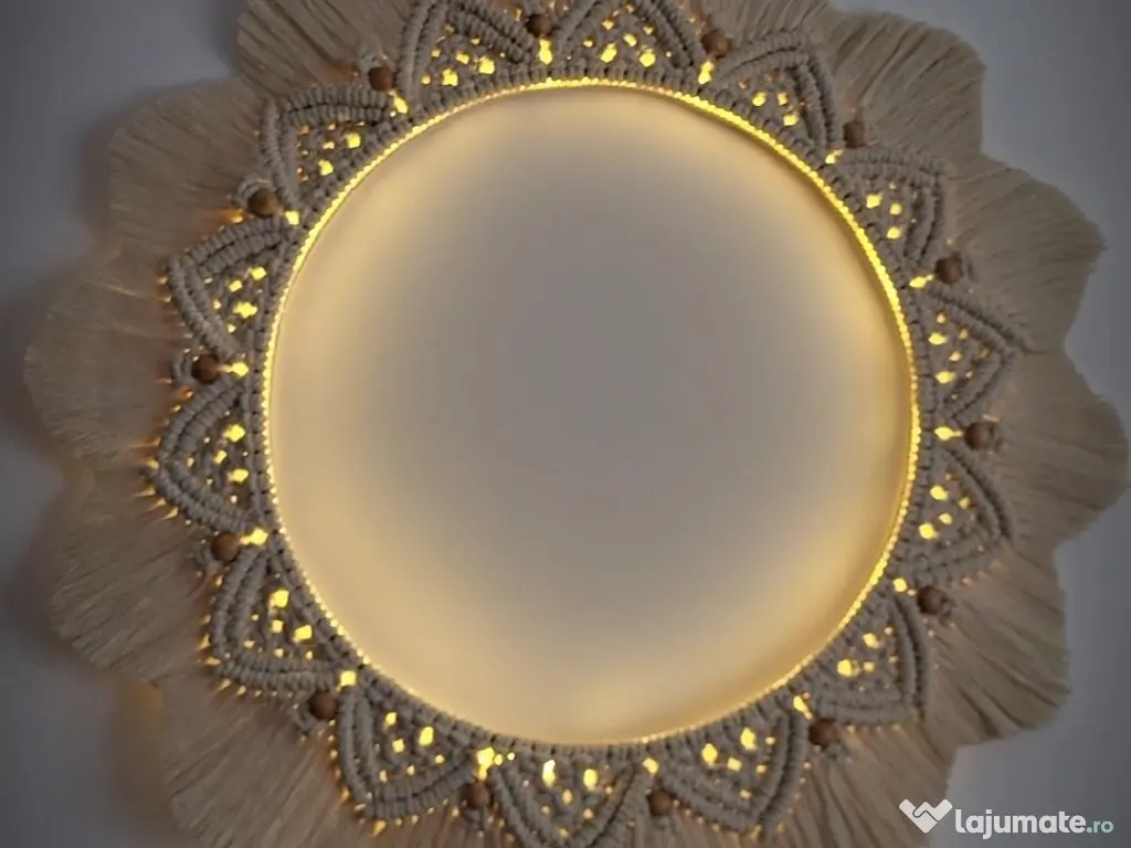 Decorațiune/lampă led macrame 