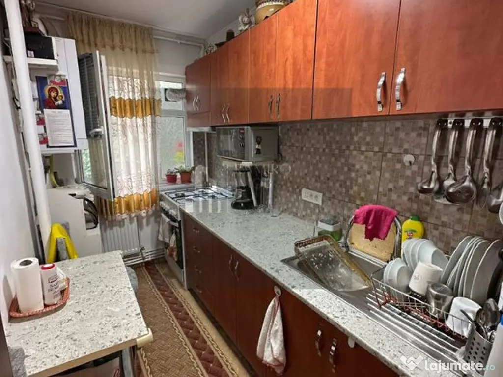 OCAZIE Apartament 3 camere Drumul Gazarului Centrala Proprie 