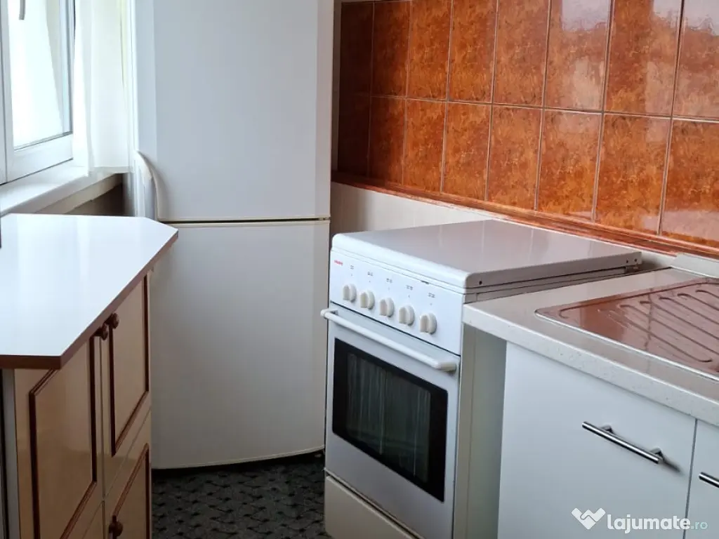 Proprietar - vand apartament 4 camere ultracentral Str. Uzinei - Gara Sibiu