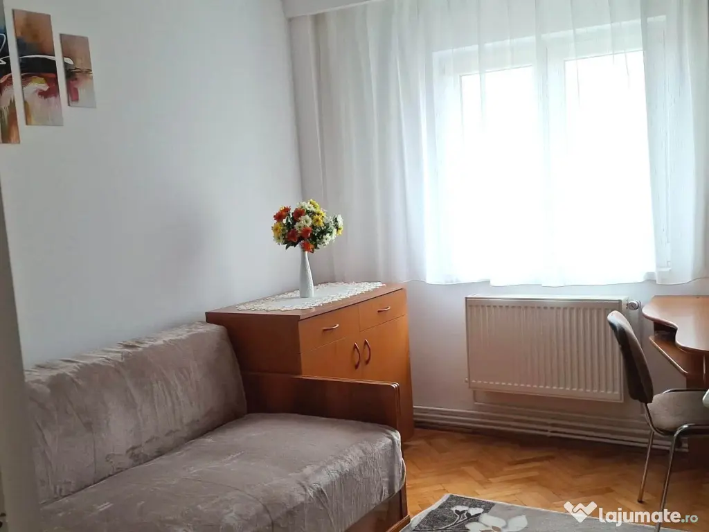 Proprietar - vand apartament 4 camere ultracentral Str. Uzinei - Gara Sibiu