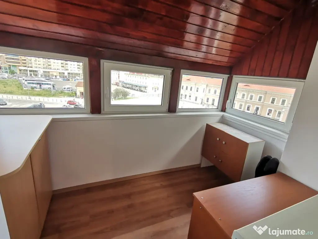 Proprietar - vand apartament 4 camere ultracentral Str. Uzinei - Gara Sibiu