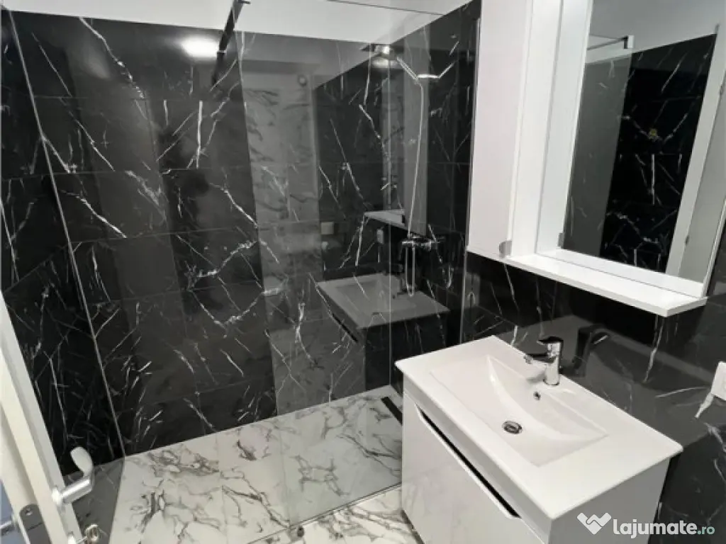 Apartament 3 camere decomandat, Parcare inclusa, Zona Tracto 