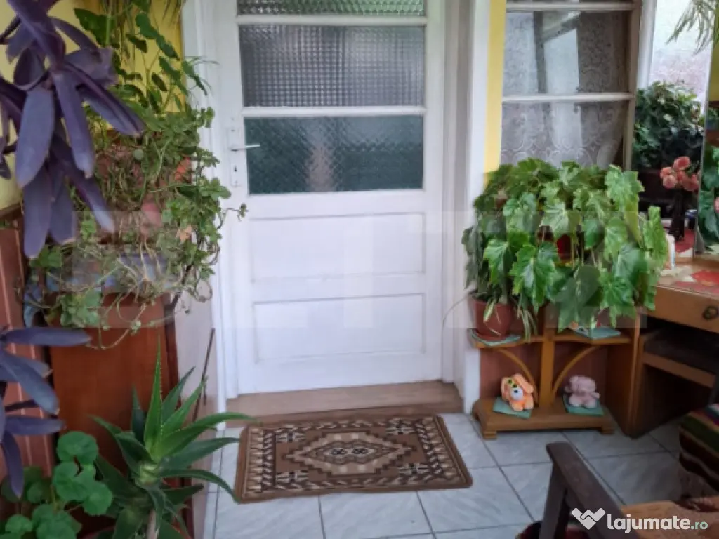 Vand casa in Oradea, intr-o zona linistita, aproape de parc 