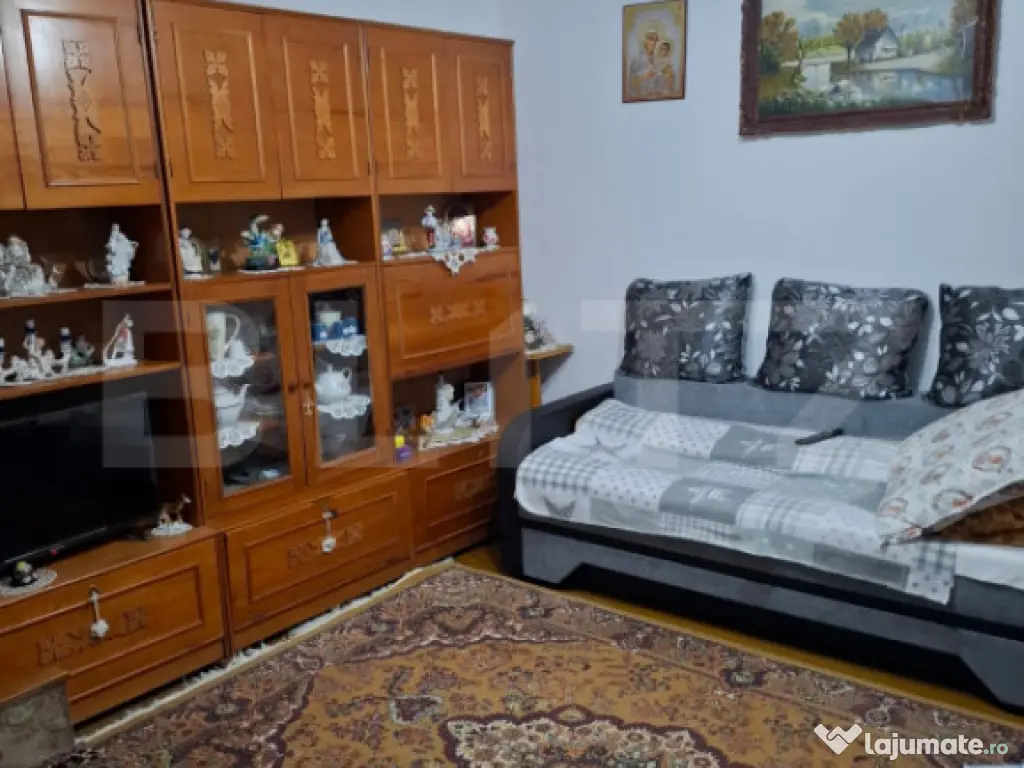 Vand casa in Oradea, intr-o zona linistita, aproape de parc 