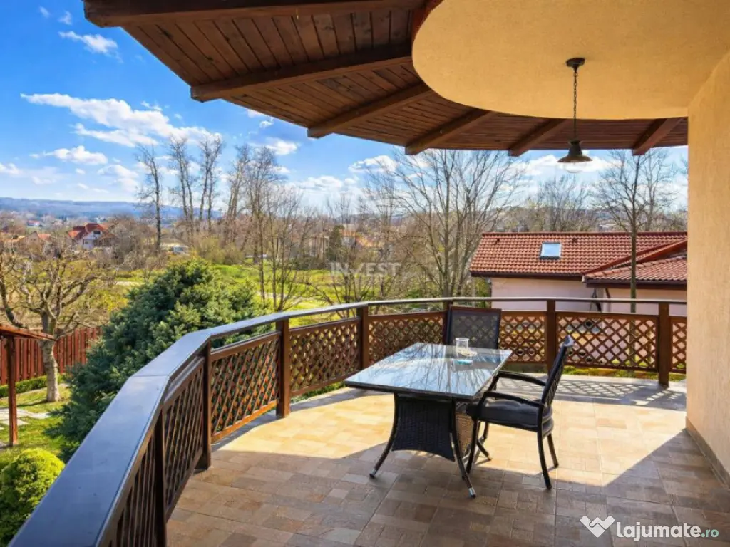 Vilă cu 7 camere și 825 mp teren în cartierul Bucium-Iasi 