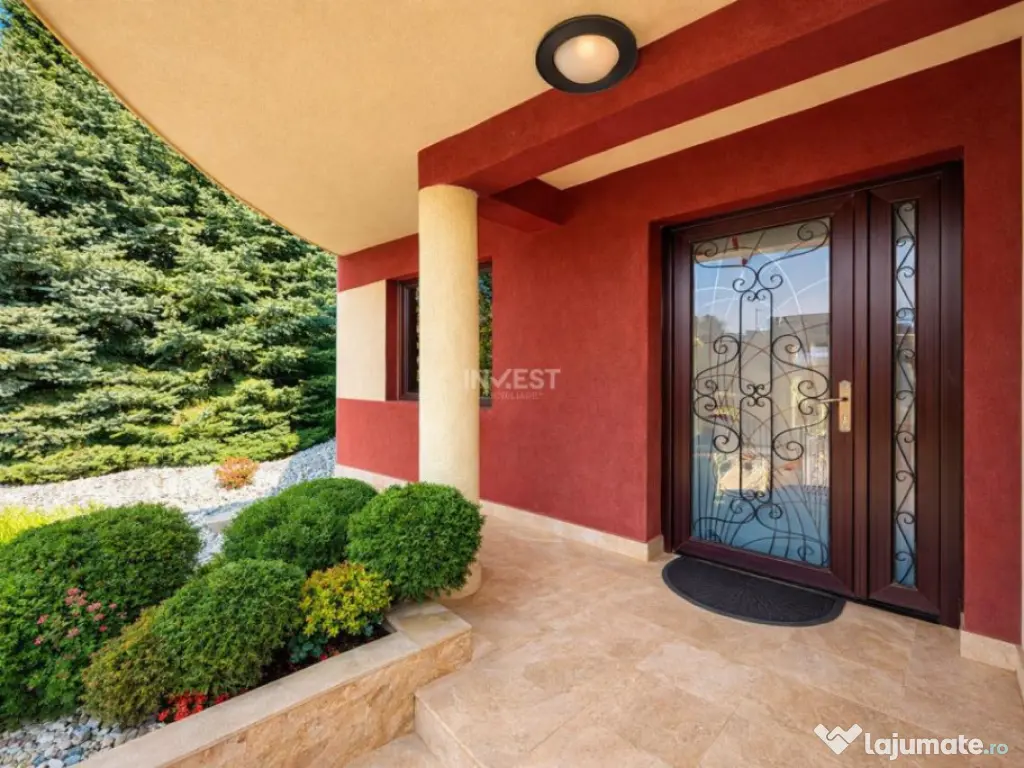 Vilă cu 7 camere și 825 mp teren în cartierul Bucium-Iasi 