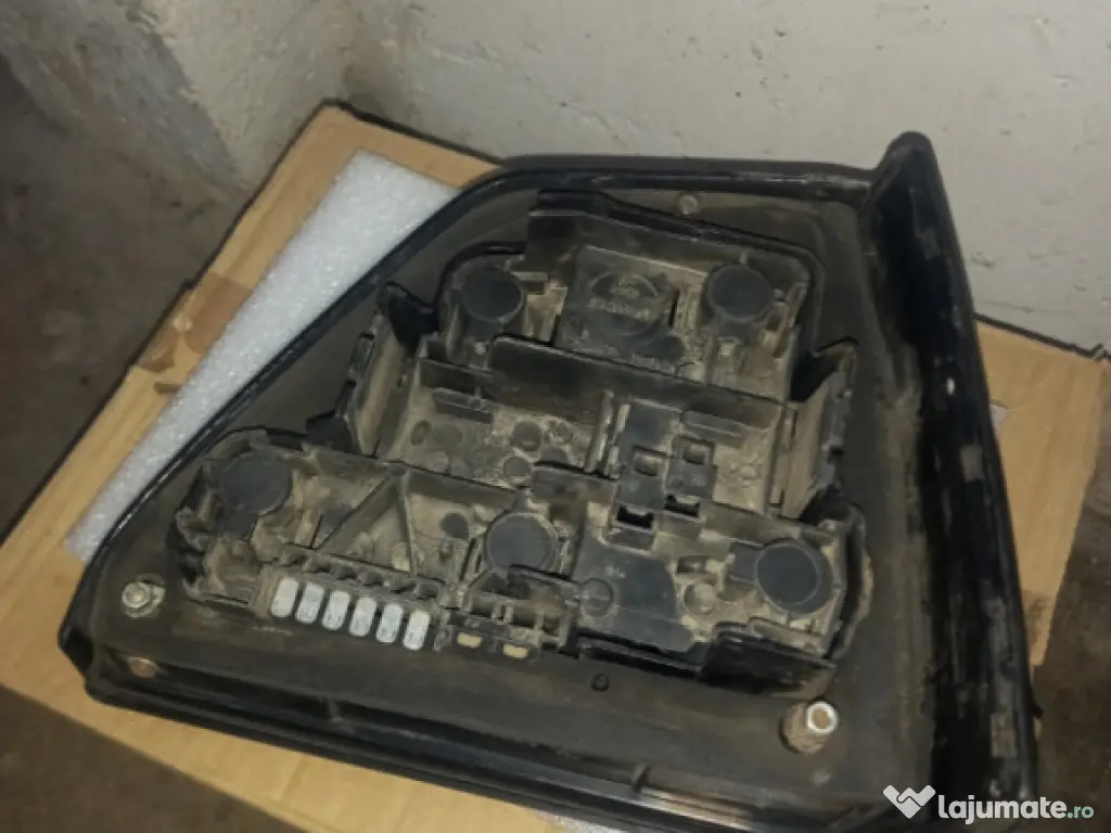 Stopuri spate vw golf 2 