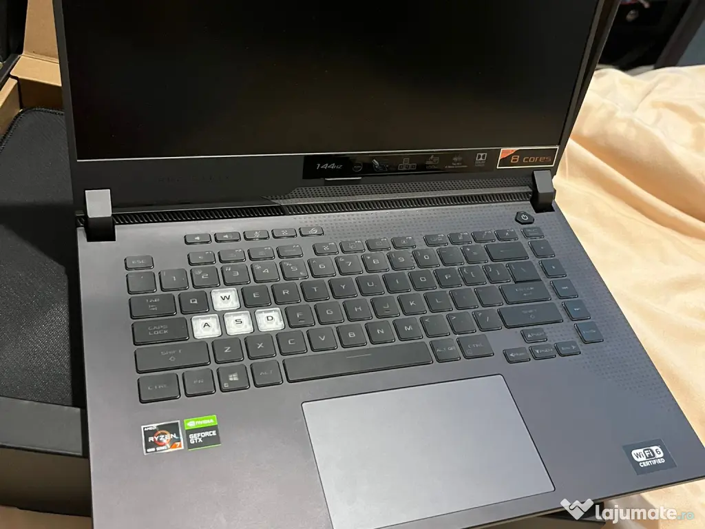 Laptop Gaming Asos ROG8cores 