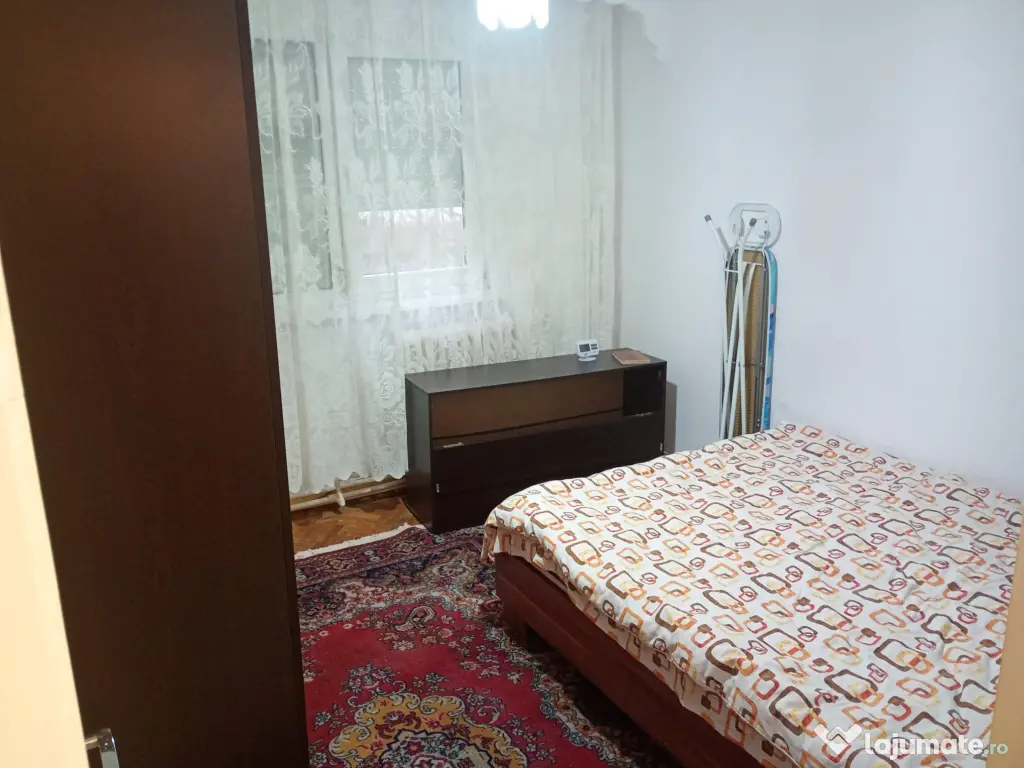 Vând apartament 2 camere 