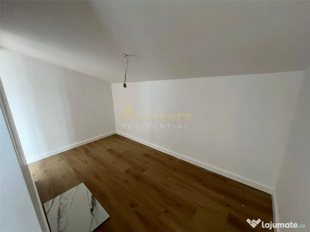 Vila individuala - 4 camere - 3 bai - 200 m de bulevardul pr